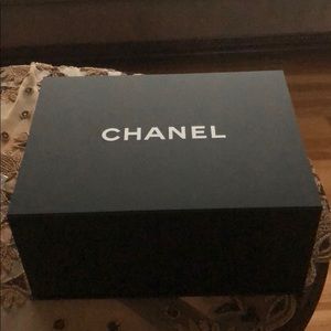 Chanel box